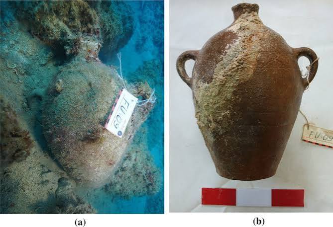 Amphora found in the shipwreck